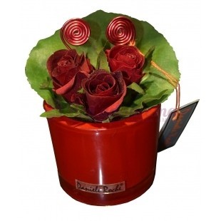 Roses rouges dans leur beau vase
